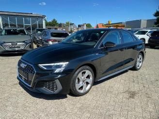 Audi A3 Limousine 35 TFSI S tronic S line *NAVI-KAM* picture 2