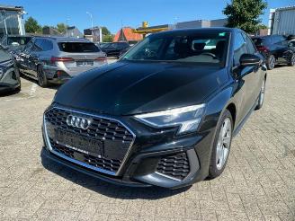 Schadeauto Audi A3 Limousine 35 TFSI S tronic S line *NAVI-KAM* 2023/11