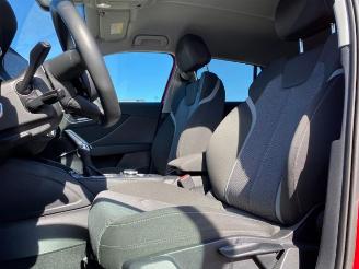 Audi Q2 35 TFSI S tronic S line * KAM - AHK - NAV * picture 14