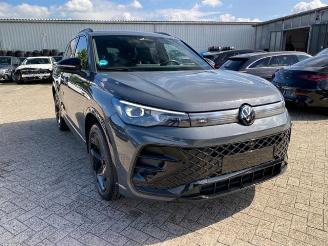 skadebil auto Volkswagen Tiguan 2.0 TDI DSG 4Motion R-Line *KAM - NAVI * 2024/7