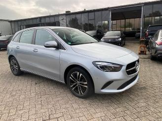 Vaurioauto  passenger cars Mercedes B-klasse  2024/9
