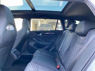 Volkswagen Passat Variant 2.0 TDI DSG R-Line * HUD - PANO * picture 17