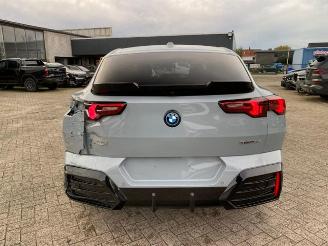 BMW iX2 eDrive20 M Sport *PANO - AHK - KAM - NAVI* picture 6