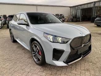 BMW iX2 eDrive20 M Sport *PANO - AHK - KAM - NAVI* picture 2