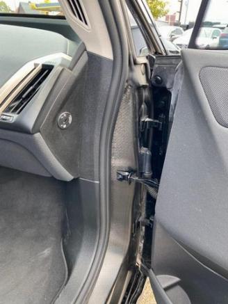 BMW iX 40 xDrive *HEAD-UP - AHK - KAM - NAVI* picture 14