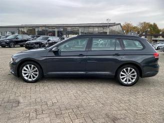 Volkswagen Passat Variant 1.6 TDI Trendline *AHK* picture 3