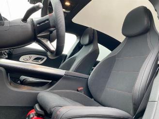 Mercedes Cla-klasse 250+ AMG Line *PANO - 360 KAM - NAVI* picture 16