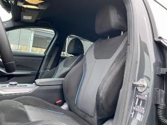 BMW 3-serie 20d M Sport Sport-Aut.*HEAD-UP - 60KAM - NAVI* picture 16