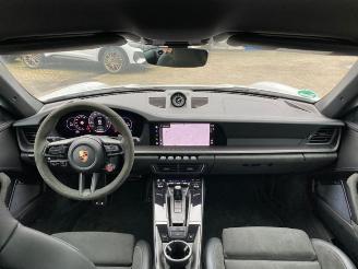 Porsche 911 Carrera 4 GTS T-Hybrid Cabrio *BURMESTER* picture 23