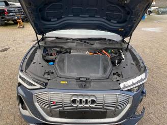 Audi E-tron S Sportback quattro *HEAD-UP - PANO -AHK* picture 13