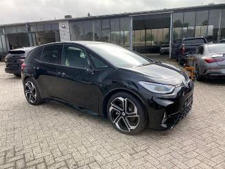 Vaurioauto  passenger cars Volkswagen ID.3 GTX Performance 240kW *PANO - NAV - LED* 2025/6
