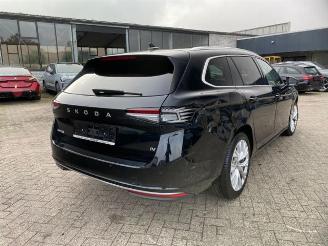 Skoda Superb Combi 1.5 TSI iV L&K *HEAD-UP - PANO-AHK* picture 11