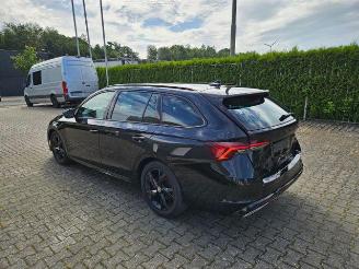 damaged passenger cars Skoda Octavia RS Combi 2.0 TDI HUD/STANDHZG/KAM/NAVI 2023/5