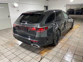 uszkodzony samochody osobowe Mercedes E-klasse 450d T 4Matic AMG Lin Prmium Plus PANO/HUD 2026/6