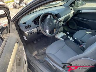 Opel Astra Astra H GTC (L08), Hatchback 3-drs, 2005 / 2011 1.4 16V Twinport picture 12