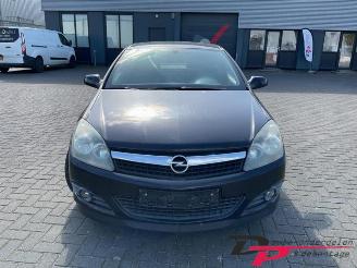 Opel Astra Astra H GTC (L08), Hatchback 3-drs, 2005 / 2011 1.4 16V Twinport picture 2