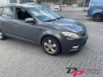 Kia Cee d Cee'd Sporty Wagon (EDF), Combi, 2007 / 2012 1.4 16V picture 6