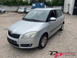 Auto da rottamare Skoda Fabia Fabia II (5J), Hatchback 5-drs, 2006 / 2014 1.4i 16V 2008/4