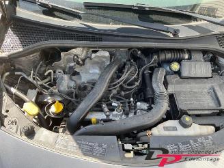  Renault Clio Clio III (BR/CR), Hatchback, 2005 / 2014 1.2 16V TCe 100 2010/7