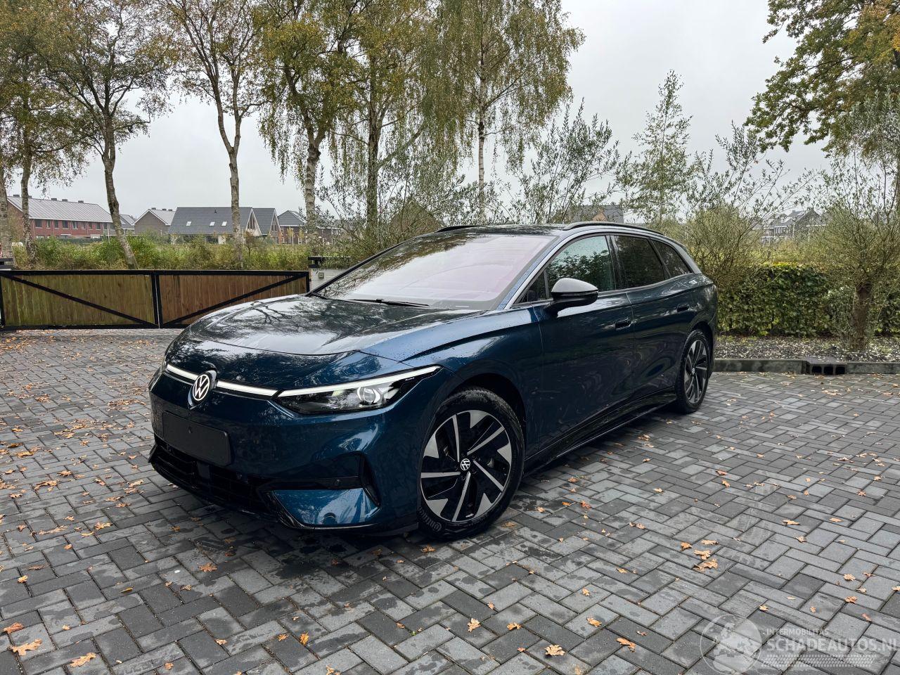 Volkswagen ID.7 ID.7 Tourer Pro S 210kW 360View HUD Ambiance Trekhaak VOL