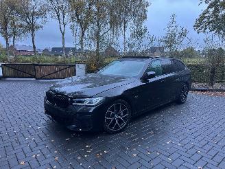 Voiture accidenté BMW 5-serie 530e M Sport Touring  Panorama HUD Ambiance Trekhaak VOL 2024/1