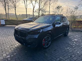 BMW X1 BMW X1 30 e xDrive M Sport PANO Trekhaak 360view HUD Start en rijd! picture 25