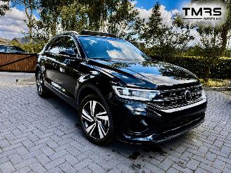 Voiture accidenté Volkswagen T-Roc T-Roc R-Line 1.5 TSI DSG PANORAMA IQ-Light Camera  VOL 2026/2
