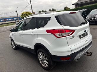 skadebil auto Ford Kuga  2015/1