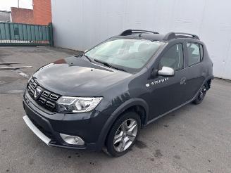 krockskadad bil auto Dacia Sandero STEPWAY 2019/2