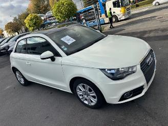 skadebil auto Audi A1 motor loopt niet goed 2011/5