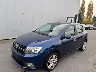Vaurioauto  passenger cars Dacia Sandero  2018/8