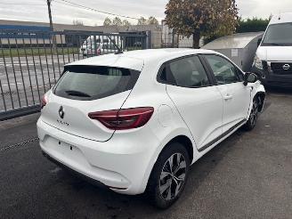 Voiture accidenté Renault Clio LIMITED 2021/1