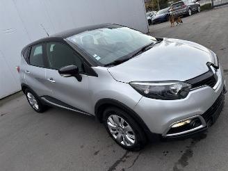 Schadeauto Renault Captur  2013/8
