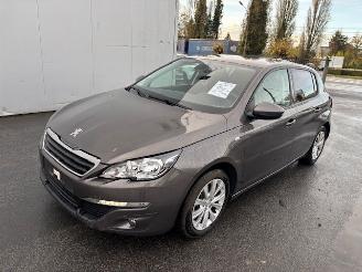 damaged passenger cars Peugeot 308  2015/11