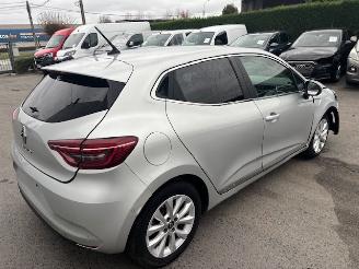 skadebil auto Renault Clio  2019/12