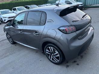 skadebil auto Peugeot 208 AUTOMAAT 2023/6