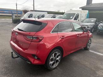 krockskadad bil auto Kia Cee d  2018/12