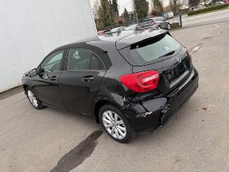 skadebil auto Mercedes A-klasse AUTOMAAT 2014/11