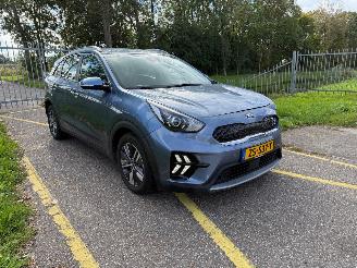 skadebil auto Kia Niro 1.6 GDi Hybrid ExecutiveLine 2019/7