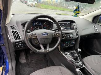 Ford Focus Wagon 1.0 Titanium picture 10