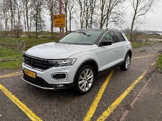 Vaurioauto  passenger cars Volkswagen T-Roc 1.0 TSI Style 2018/1