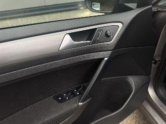 Volkswagen Golf 1.6 TDI Edition Bluetmotion! Rijdbaar NAP picture 24