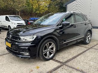 Volkswagen Tiguan 1.4 TSI ACT R-line Panoramadak Origineel NL! picture 2