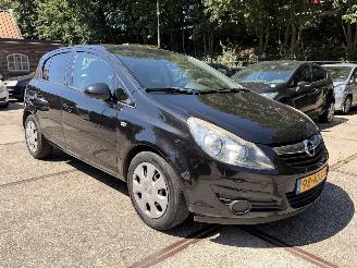 Opel Corsa 1.2-16V Enjoy, handgeschakeld picture 10