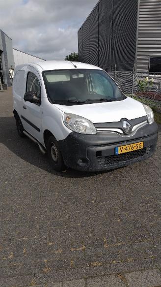 krockskadad bil bedrijf Renault Kangoo 1.5 dCi 75 Comf.Compact met schade 2018/1