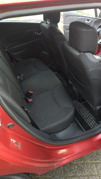 Renault Clio Estate 1.5 dCi Dynamique nette auto picture 18