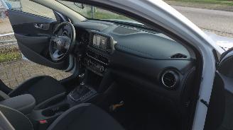 Hyundai Kona 1.0T GDI Comfort Lichte voorschade Prachtige auto! picture 20
