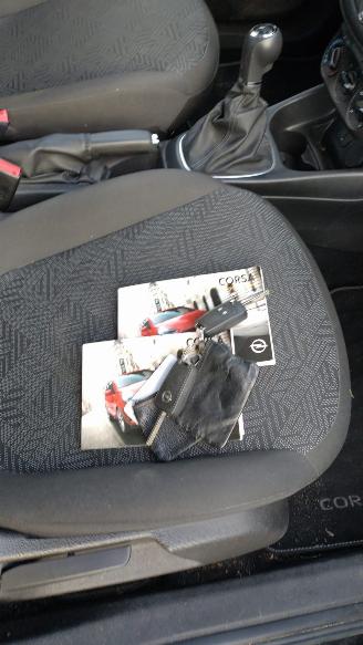 Opel Corsa-E 1.4 Favourite 67000 km 1 eigenaar !lichte plaatschade picture 21