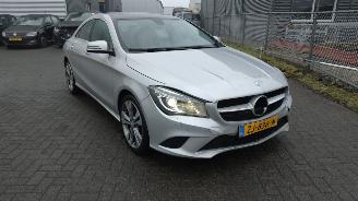 krockskadad bil auto Mercedes Cla-klasse ClA 180 Ediotion AMG 85458 kilometer!! weinig schade!nieuwstaat auto! 2014/1