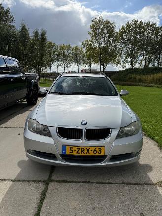 damaged passenger cars BMW 3-serie  2006/5
